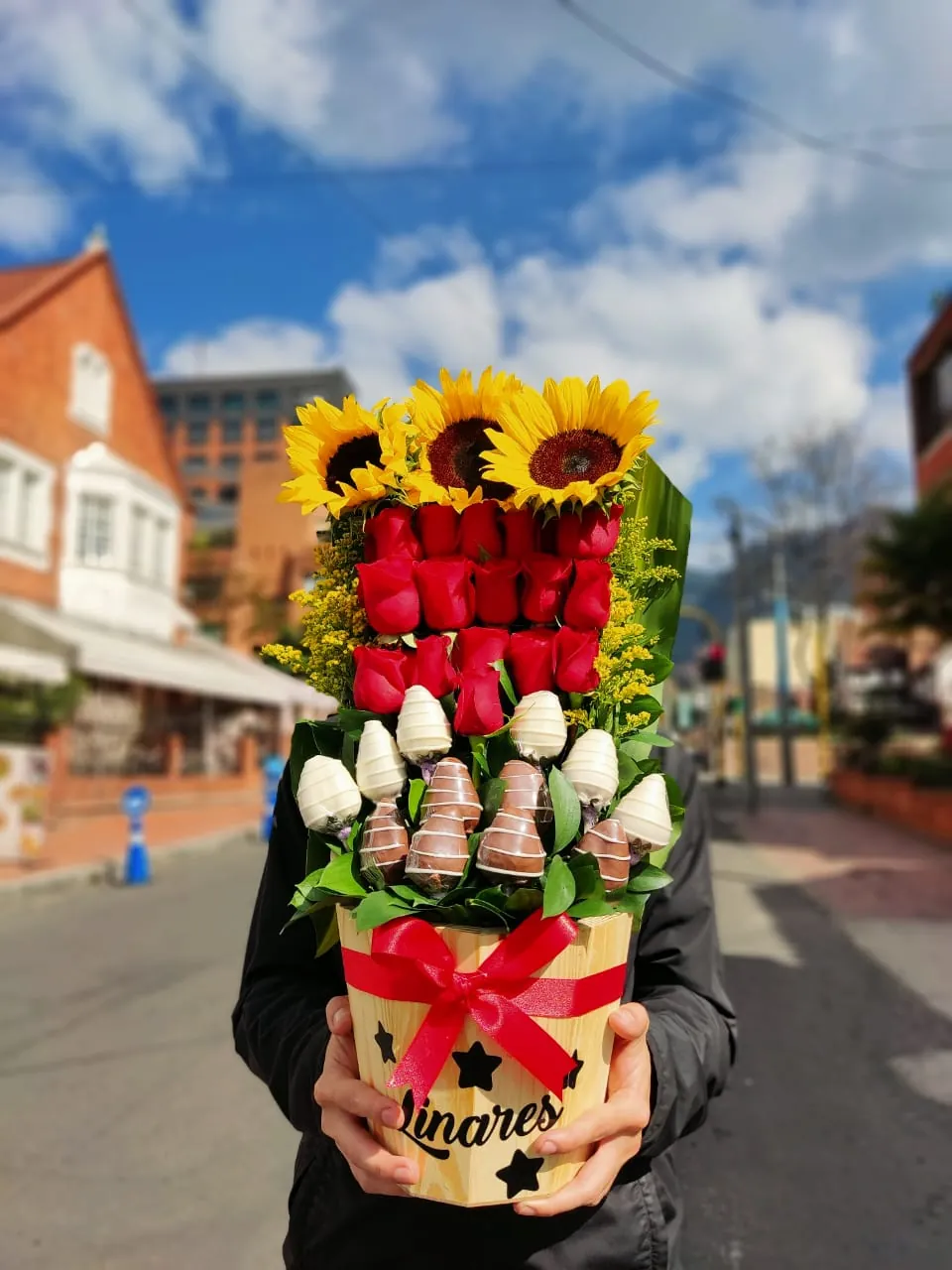Girasoles con Rosas