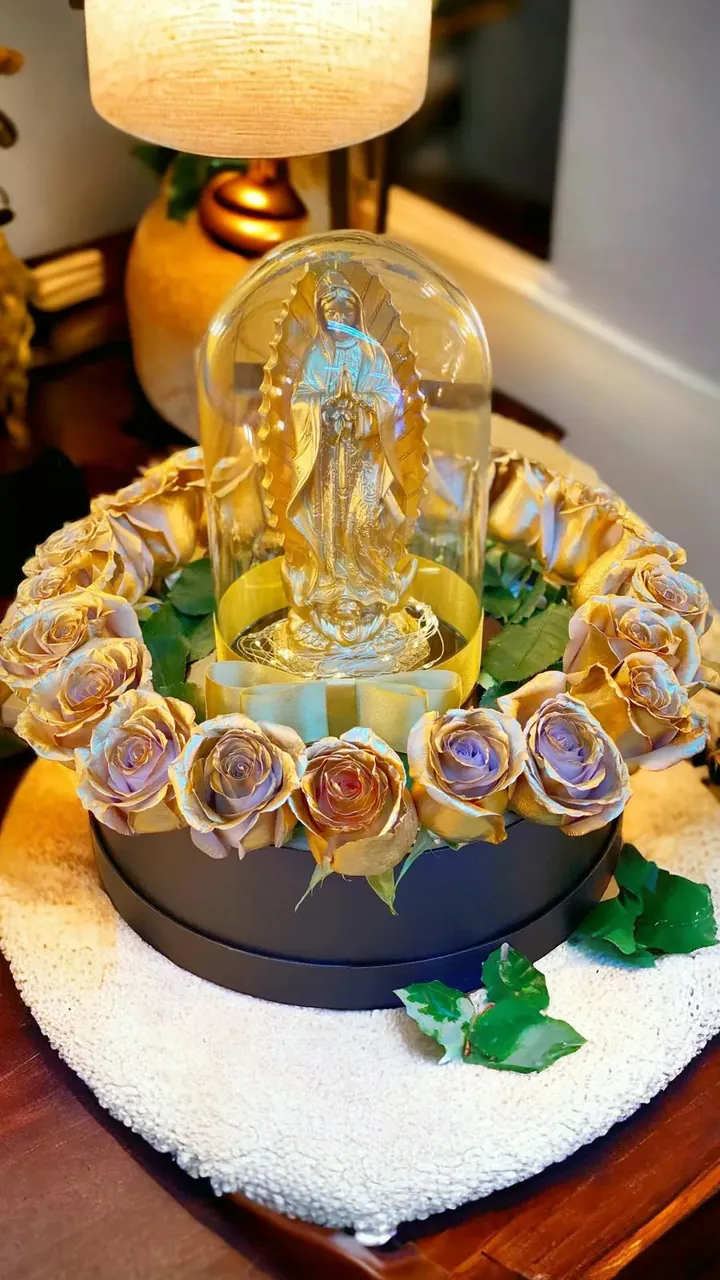 Virgen Golden