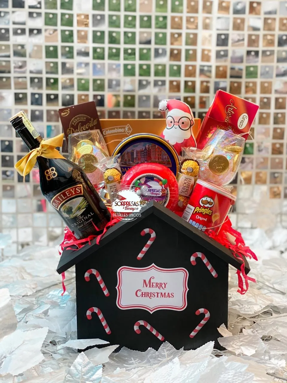 House Merry Christmas