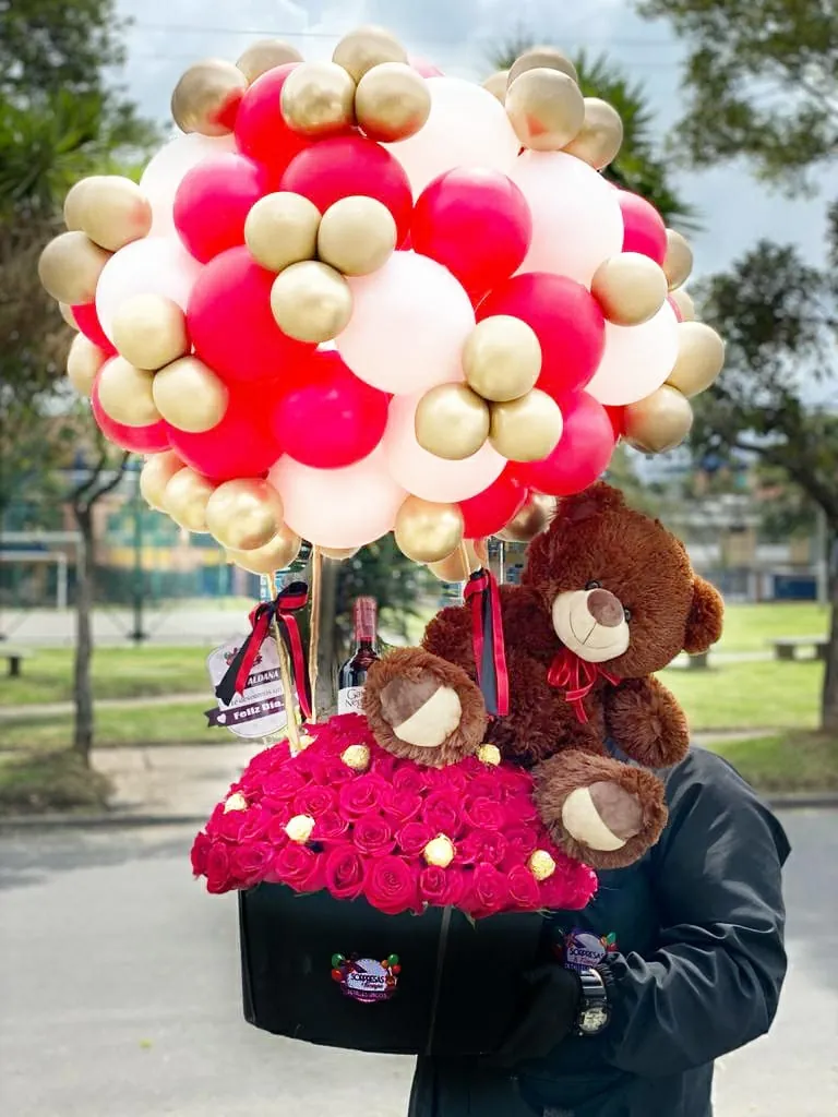 Love In Rose Bear